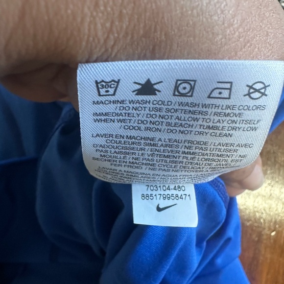 Nike Men's Bright Blue Short Sleeve Tee - Picture 7 of 7